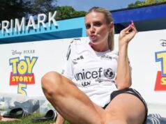 Os fãs do Soccer Help dizem que a estrela do Love Island, Chloe Burrows, foi ‘roubada’ após a ‘melhor bola da partida’