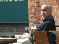 A lenda da Coronation Road, Michael Le Vell, bebe alguns litros em Sale antes do casamento