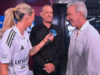 Tom Hanks foi pego em um incidente de palavrão ao vivo no Soccer Support momentos antes do início do jogo