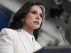 Tulsi Gabbard renuncia ao cargo de chefe de inteligência de Trump