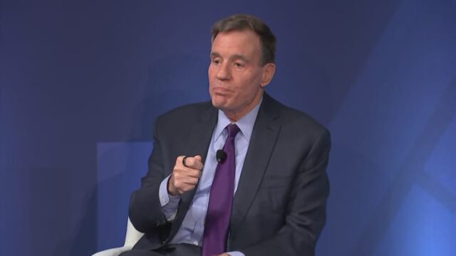 108237498-6ED1-REQ-120525-CFOCOUNCIL.jpg