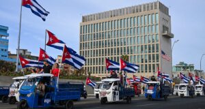 Chefe da CIA faz viagem histórica a Cuba enquanto bloqueio dos EUA sufoca o fornecimento de energia da ilha