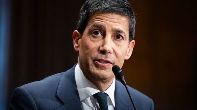 108294945-1776803982199-gettyimages-2271864612-warsh_senate_499_042126.jpeg