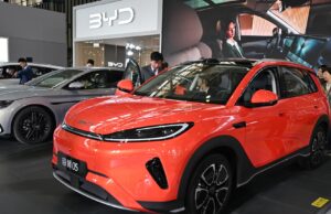 As vendas de veículos elétricos de passageiros da BYD caem pelo oitavo mês à medida que a concorrência esquenta