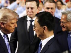 Trump chega a Pequim com CEOs antes de reuniões com Xi