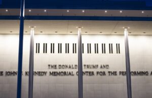 Trump não pode renomear Kennedy Heart ou fechá-lo para reforma por enquanto, diz juiz