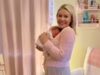 A secretária de imprensa da Casa Branca, Karoline Leavitt, anuncia o nascimento de sua filha Viviana