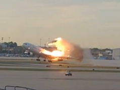 Novo vídeo mostra momentos de fogo no motor separado do avião da UPS em acidente mortal