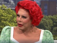 La Voix do Strictly zomba do novo apresentador enquanto quebra o silêncio sobre as substituições de Tess Daly e Claudia Winkleman
