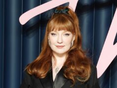 A estrela do Ladies Aloud, Nicola Roberts, anuncia a chegada de uma ‘linda menina’