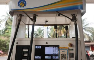 Os preços da gasolina e do diesel aumentam AO VIVO: Governo aumenta o preço em ₹3 por litro à medida que os custos do petróleo diminuem