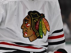 O grande Dennis Hull dos Blackhawks morre aos 81 anos