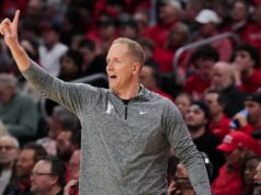 Relatório: A pesquisa de treinador do Bulls inclui Kevin Younger da BYU