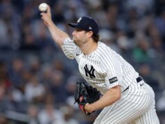 Recém-estreada sólida, Gerrit Cole, Yankees avaliam Royals