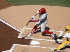 Forte esforço de arremesso ajuda Phillies a eliminar Padres