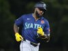 Mariners fazem 4 house run em confronto com o novato do A, Gage Leap