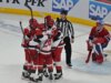A farra do primeiro período leva o Hurricanes à beira da ultimate da Stanley Cup