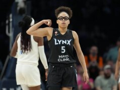 Lynx se afasta no terceiro quarto e ultrapassa o Dream