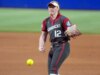 UCLA acerta 4 house runs para derrotar o Arkansas no WCWS