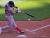 Connor Wong impulsiona Pink Sox para uma vitória confortável contra os Guardians