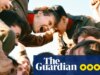 Crítica de covarde – soldados encontram escapismo e romance na trupe teatral do tempo de guerra