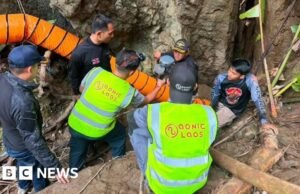 Equipes de resgate correm para libertar sete pessoas presas em caverna inundada no Laos