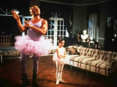 Os papéis de Hulk Hogan como estrela de cinema, cruzado da mídia e hypeman do MAGA tiveram um grande impacto fora do ringue