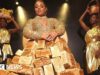 Vestidos de pão e vestidos inspirados em catedrais no espetáculo de moda da Nigéria