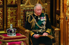 Nação insular rompe com a Coroa Britânica