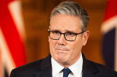 Sir Keir Starmer (mais ou menos) sobrevive, mas os britânicos estão impacientes