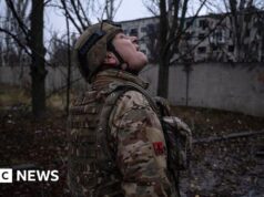 Dentro da ‘zona da morte’ na linha de frente da Ucrânia, onde novas armas transformaram a guerra