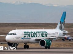 Pessoa morta após ser atropelada por avião na pista do aeroporto de Denver