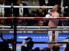 Oleksandr Usyk vence o kickboxer Rico Verhoeven no closing do Egito
