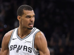 Playoffs da NBA: Wembanyama atende a ligação novamente, Spurs se recupera no jogo 4