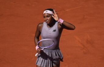 Coco Gauff avança para a segunda rodada do Aberto da França