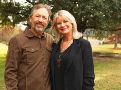 A estrela de ‘Duck Dynasty’ fala sobre o caso da esposa e diz que o casamento ‘não precisa acabar’ após a traição