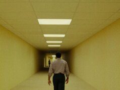 ‘Backrooms’ leva você mais fundo no mito de terror mais estranho da Web