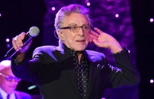 Frankie Valli, 92, cancela abruptamente o restante da turnê de despedida do 4 Seasons para se concentrar em sua saúde