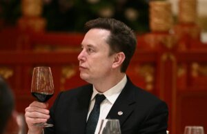 Elon Musk desistiu da energia photo voltaic (na Terra)