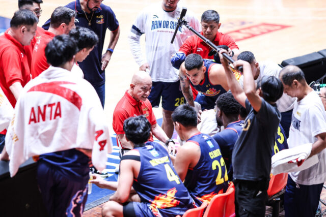 IMG_0551_PBA-50-Commissioners-Cup-semifinals-Ginebra-Rain-or-Shine_Yeng-Guiao-1200x800.jpg