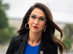 Trump ameaça retirar o endosso de Boebert, chama a congressista de ‘mente fraca’ por causa do apoio a Massie