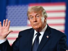 Esses pesquisadores do Ebola estão presos nos EUA devido aos cortes de financiamento de Trump