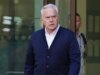 Mãe de adolescente preparado por Huw Edwards condena entrevista ‘nojenta’ do Channel 4