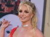 Britney Spears ouviu soluços no carro da polícia quando a filmagem da câmera de 4 horas foi divulgada