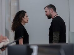 A estrela de Pitt aborda rumores desenfreados de rivalidade com Noah Wyle