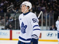 Easton Cowan de Marlies marca nos últimos segundos para fechar a série de playoffs