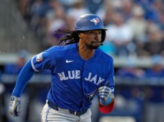 Blue Jays convocando o prospecto interno Charles McAdoo