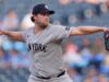 Fãs de Gerrit Cole 10, Yankees em branco Royals