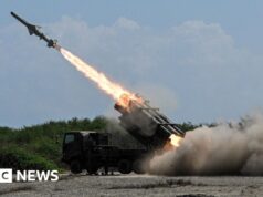 Ministro da Defesa do Japão nega militarismo e critica o “enorme arsenal” da China