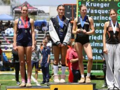 O encontro do campeonato da Califórnia força a atleta trans a dividir o primeiro lugar do pódio com uma mulher biológica